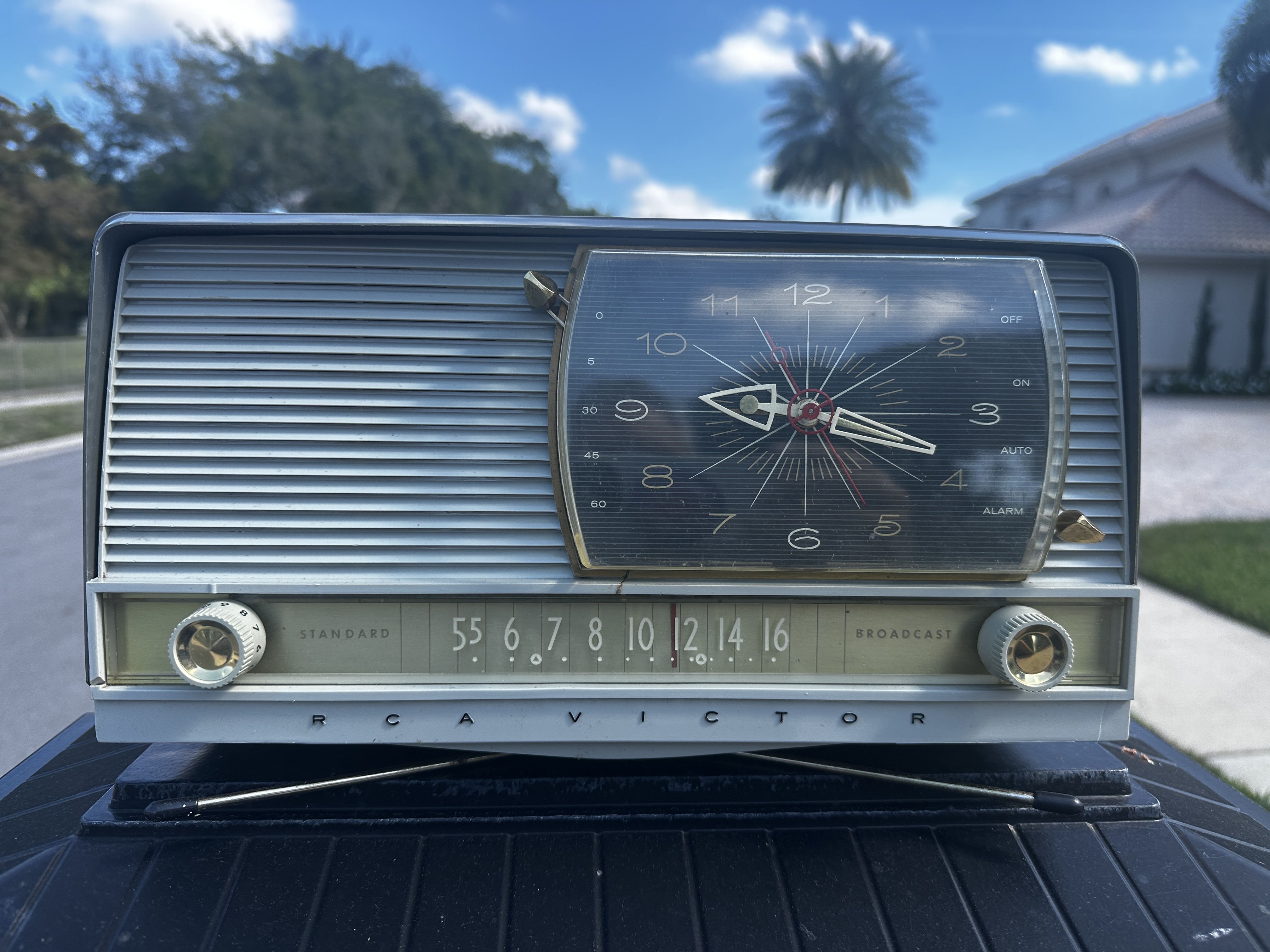 1956 RCa Victor 9 C 8J_22031.JPG